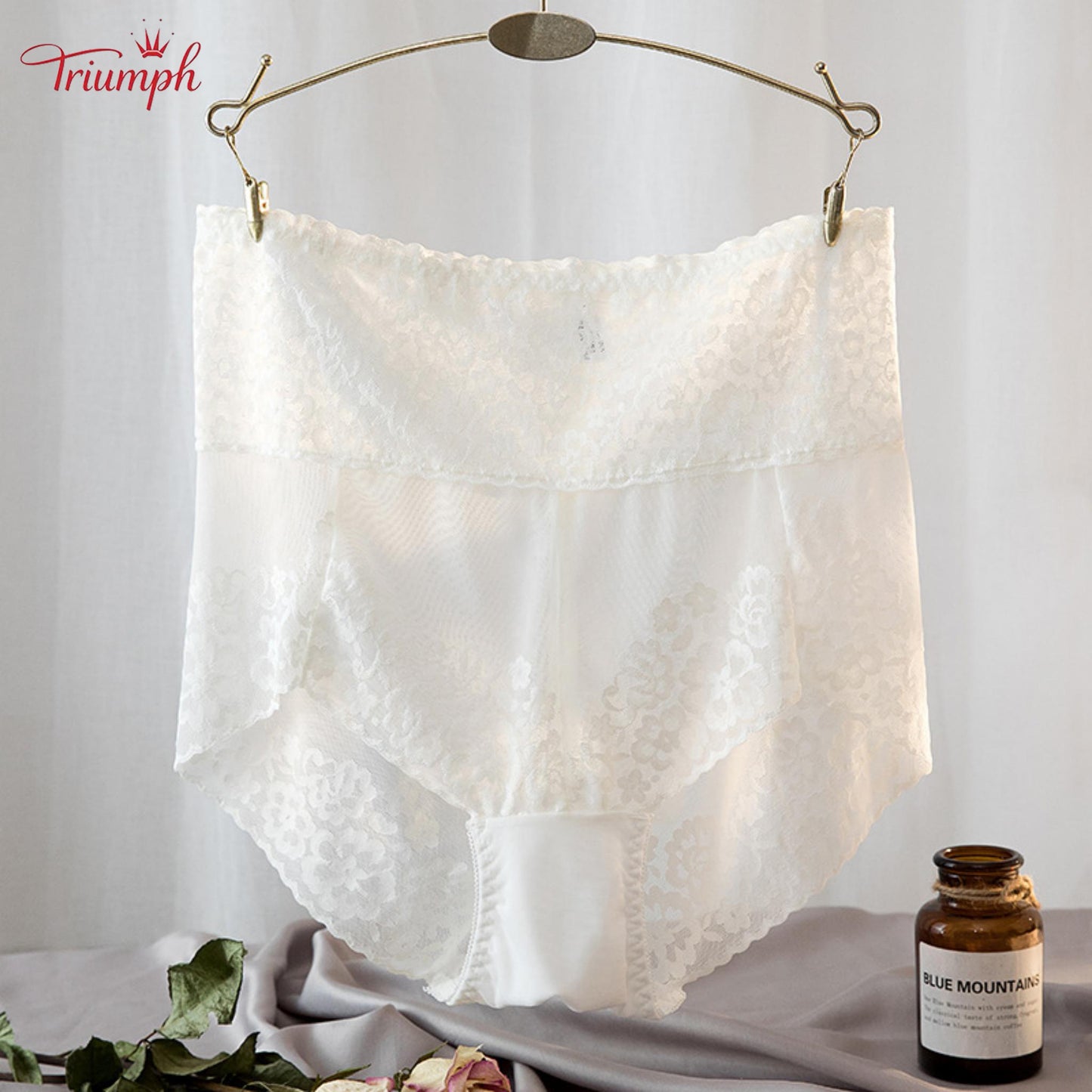 Triumph - Pachet de 4 Chiloți Sexy din Dantelă，Dantela Populara，Calitate înaltă，Transport Gratuit，Potrivit Pentru 40-120KG