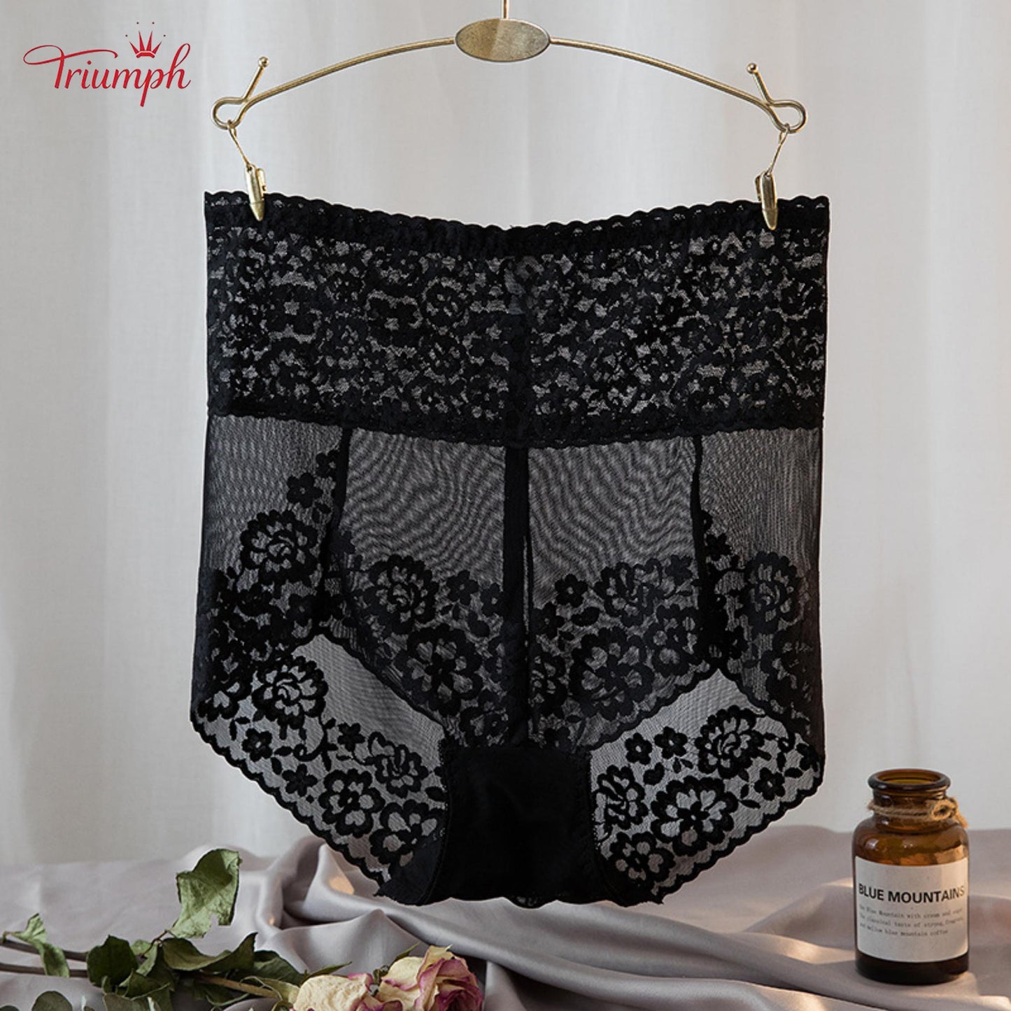 Triumph - Pachet de 4 Chiloți Sexy din Dantelă，Dantela Populara，Calitate înaltă，Transport Gratuit，Potrivit Pentru 40-120KG