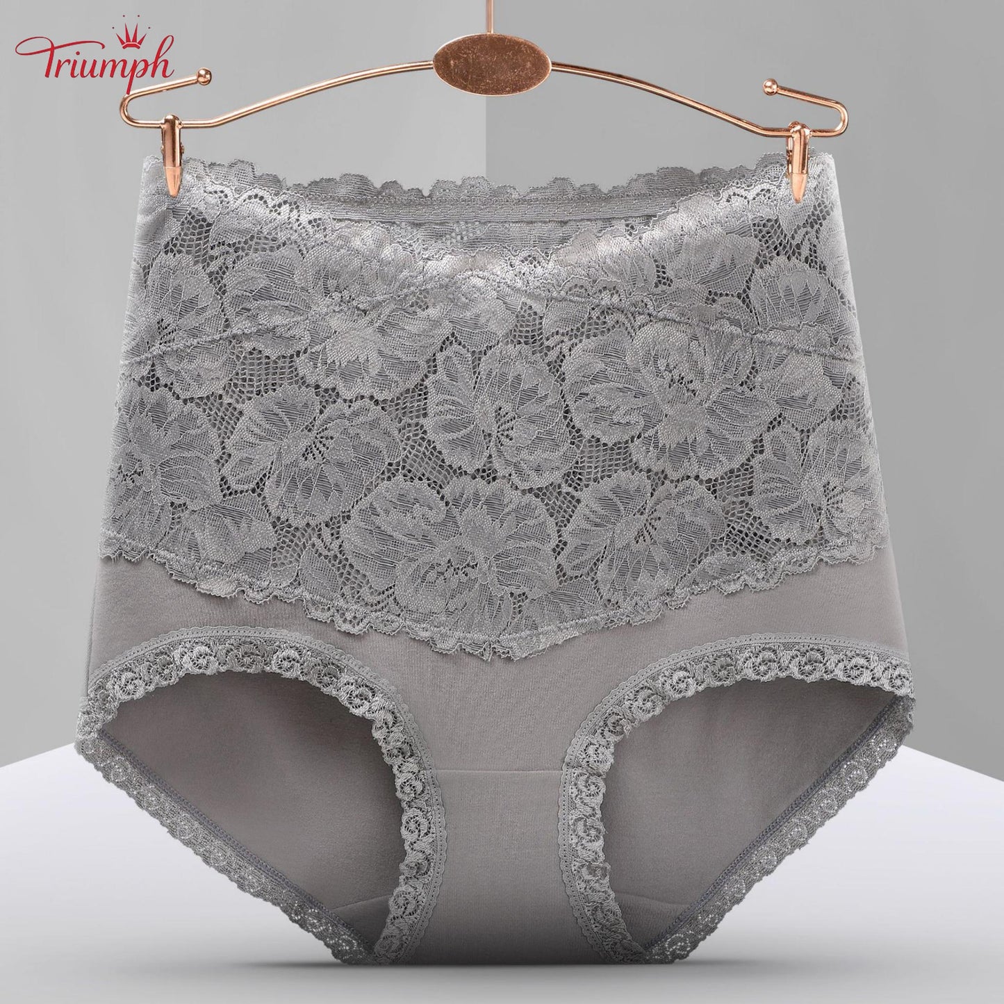 Triumph - Livrare Gratuită , Set de 4 Chiloți Din Dantelă de înaltă Calitate Cu Talie înaltă . Confortabil și Moale