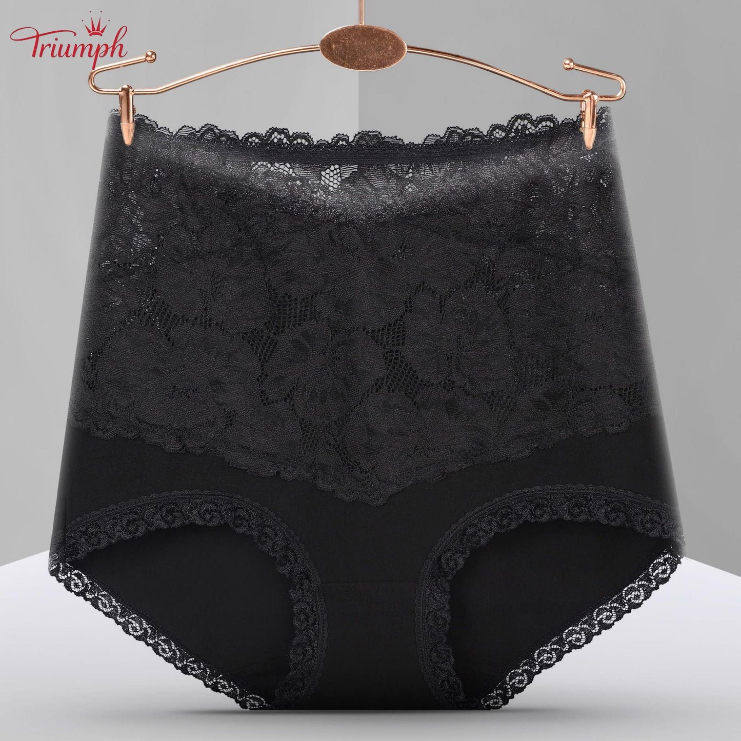 Triumph - Livrare Gratuită , Set de 4 Chiloți Din Dantelă de înaltă Calitate Cu Talie înaltă . Confortabil și Moale